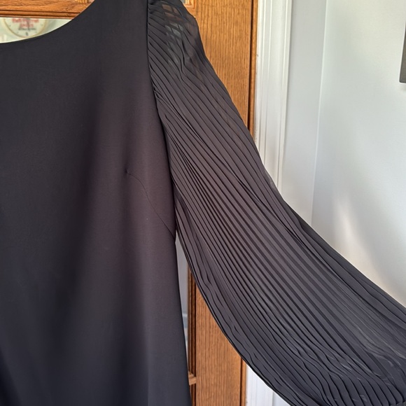 White House Black Market dress with sheer sleeves sz 10 - Picture 2 of 5